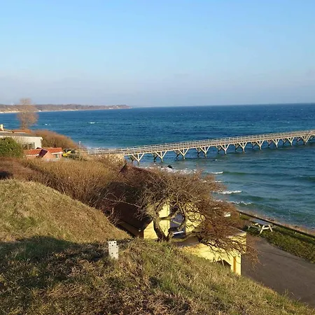 Hyggeligt Fiskerhus Taet Pa Havet Villa