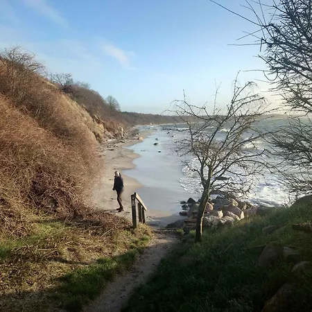 Hyggeligt Fiskerhus Taet Pa Havet *